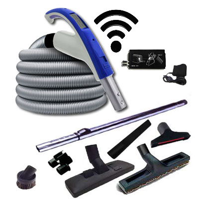 [AAC384] Set 7 accessoires + 1 flexible RETRAFLEX 12,20 m avec poignée à bouton marche/arrêt télécommande intégrée 915 Mhz RETRAFLEX et HIDE-A-HOSE (Émetteur-récepteur)